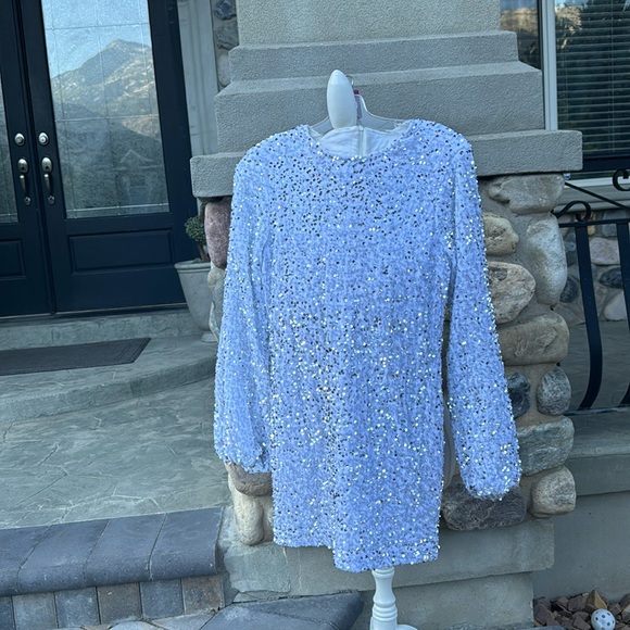 Short white sequin dress - Picture 3 of 8